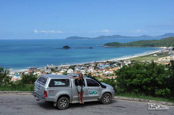 Chegando à praia de Palmas, a mais longa de Governador Celso Ramos, litoral de Santa Catarina